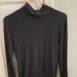 Super cute soft turtleneck